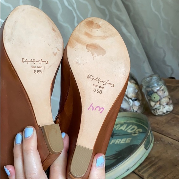 Cognac Booties - Picture 5 of 8